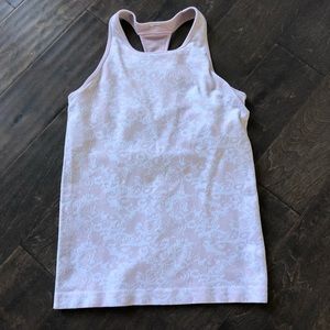 Fabletics L workout top w/built-in bra